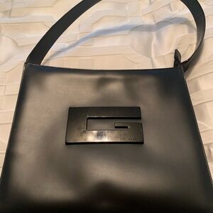 Gucci Black Leather Shoulder Bag